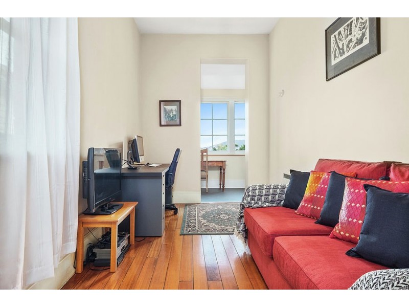 10 Swan Street, North Hobart TAS 7000