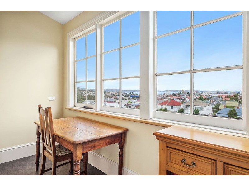 10 Swan Street, North Hobart TAS 7000