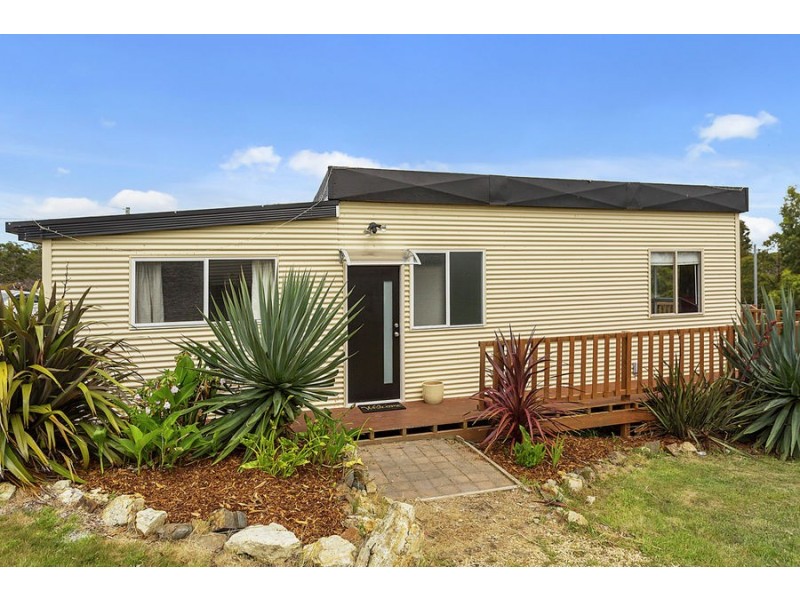 44 Skeggs Avenue, White Beach TAS 7184