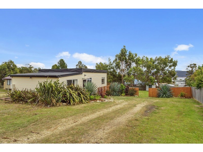 44 Skeggs Avenue, White Beach TAS 7184