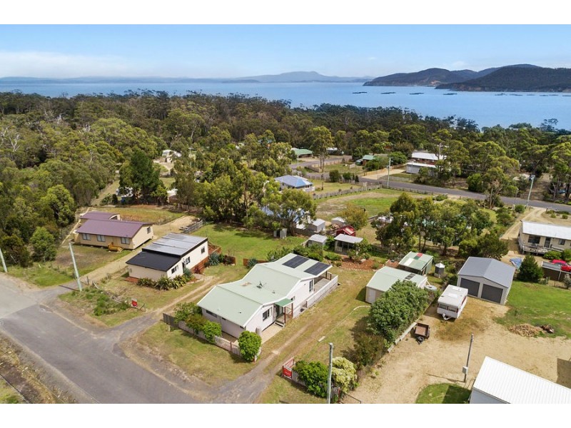 44 Skeggs Avenue, White Beach TAS 7184