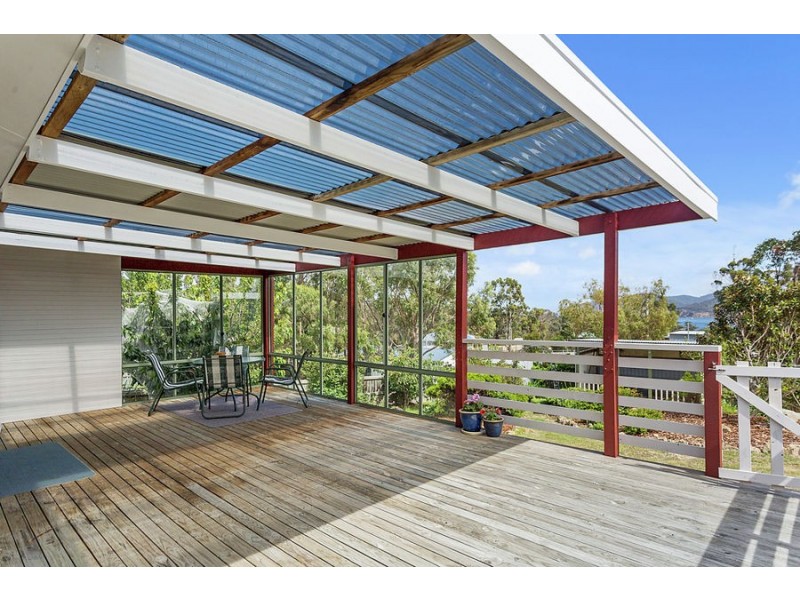 40 Skeggs Avenue, White Beach TAS 7184