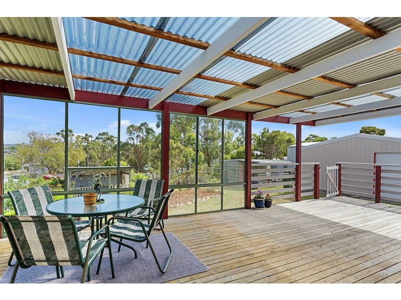 40 Skeggs Avenue, White Beach TAS 7184