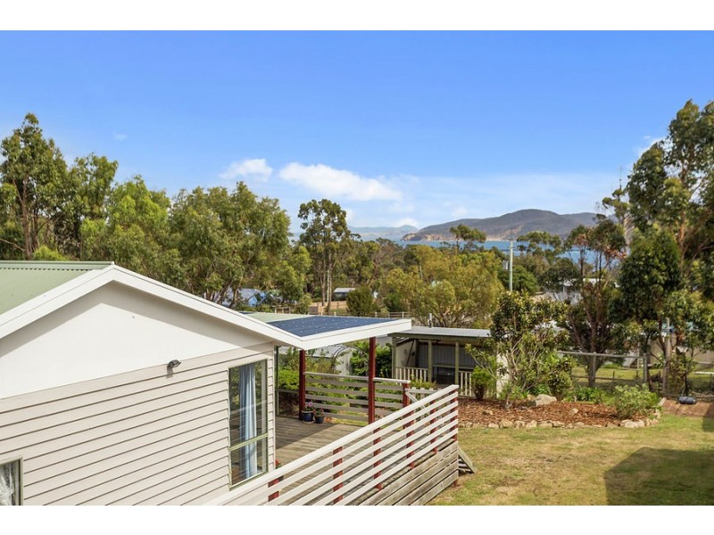 40 Skeggs Avenue, White Beach TAS 7184