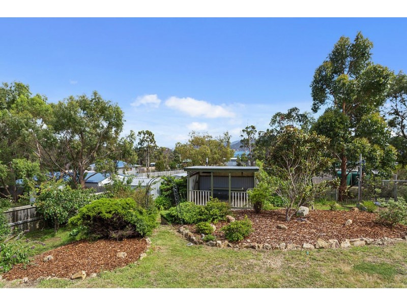 40 Skeggs Avenue, White Beach TAS 7184