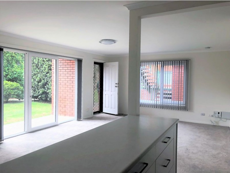 2-20 Lincoln Street, Lindisfarne TAS 7015