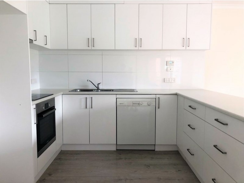 2-20 Lincoln Street, Lindisfarne TAS 7015