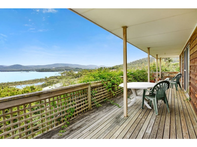 57 Lagoon Road, White Beach TAS 7184