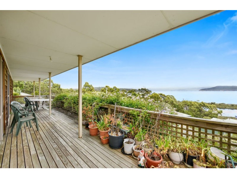 57 Lagoon Road, White Beach TAS 7184