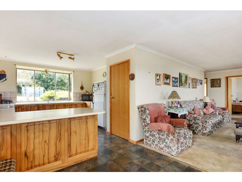 57 Lagoon Road, White Beach TAS 7184