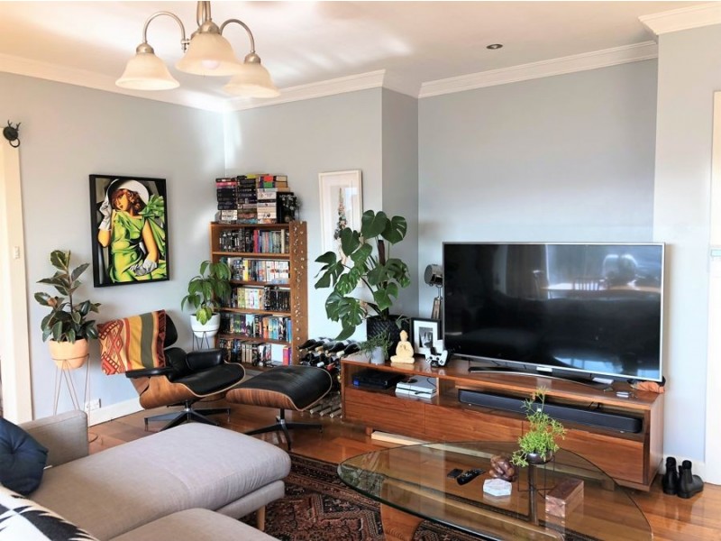 8 Beverley Grove, West Moonah TAS 7009