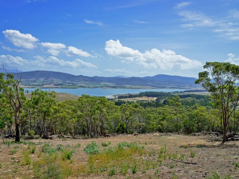 646 Shark Point Rd, Penna TAS 7171