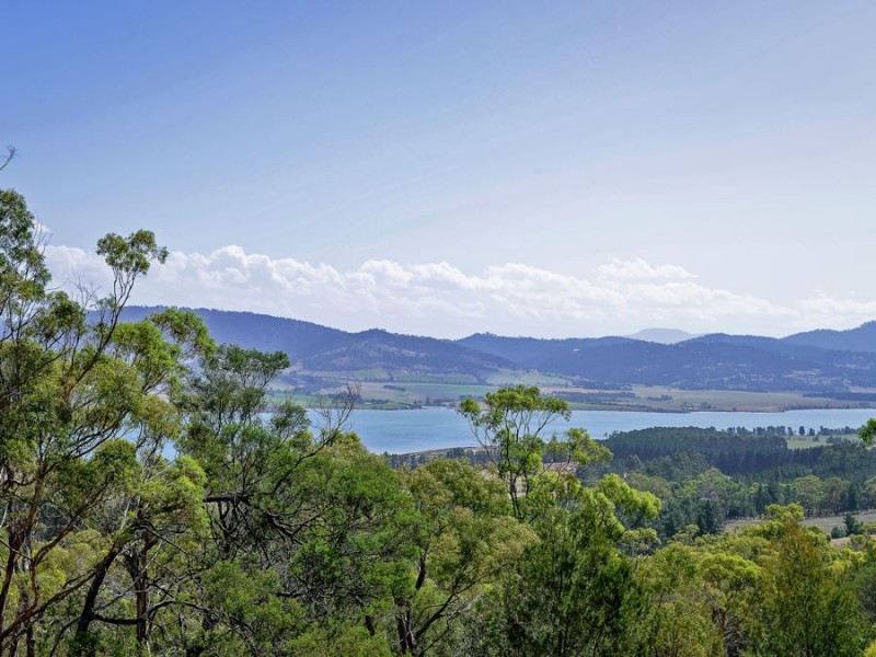646 Shark Point Rd, Penna TAS 7171
