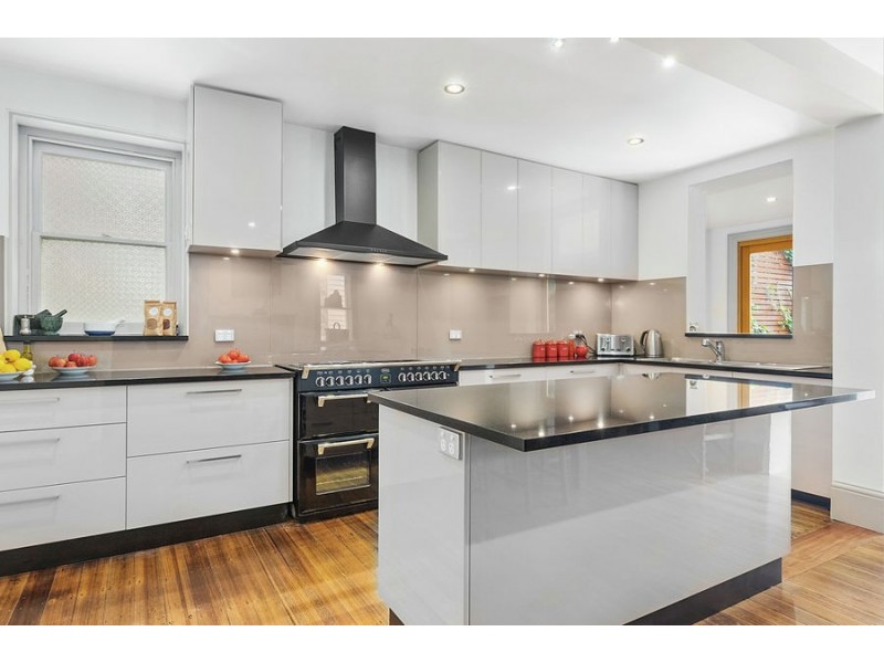 10 Swan Street, North Hobart TAS 7000
