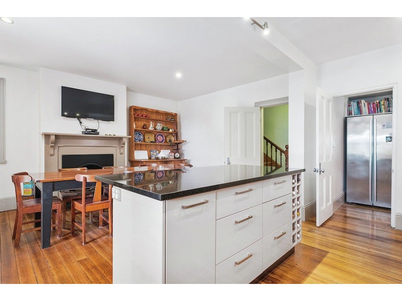 10 Swan Street, North Hobart TAS 7000