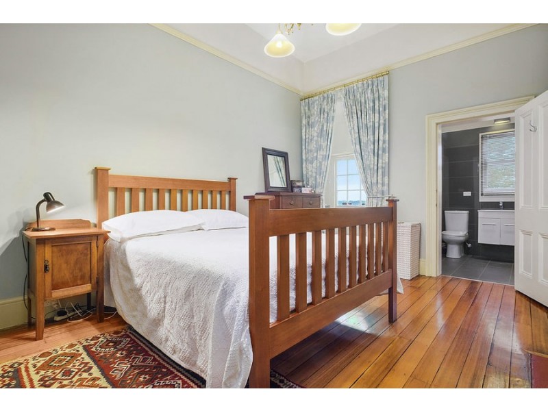 10 Swan Street, North Hobart TAS 7000