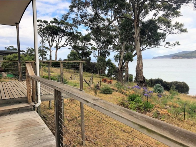 24 Spaulding Street, White Beach TAS 7184