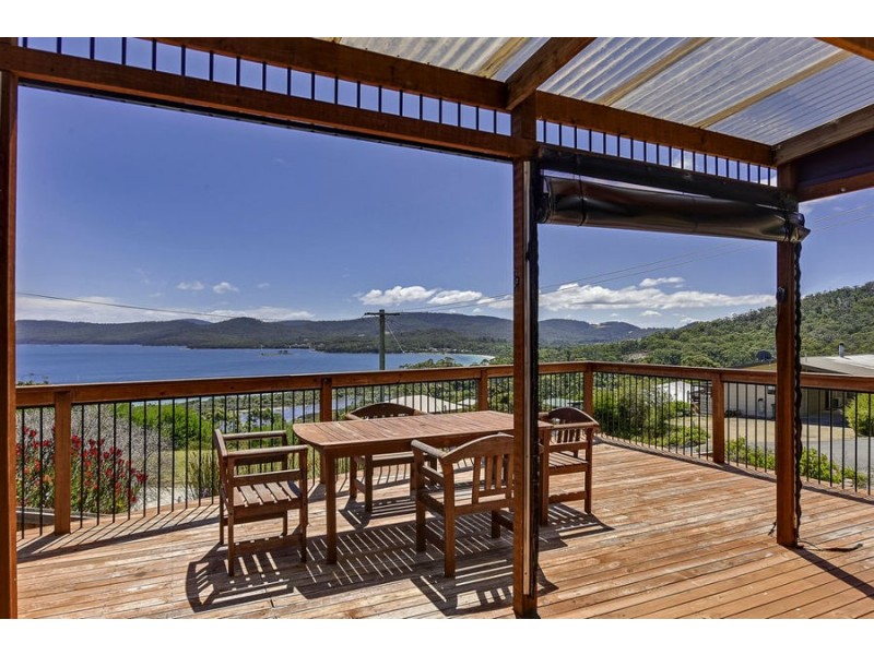 64 Lagoon Road, White Beach TAS 7184