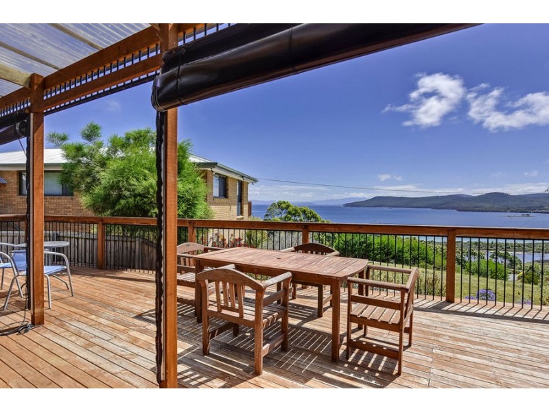 64 Lagoon Road, White Beach TAS 7184