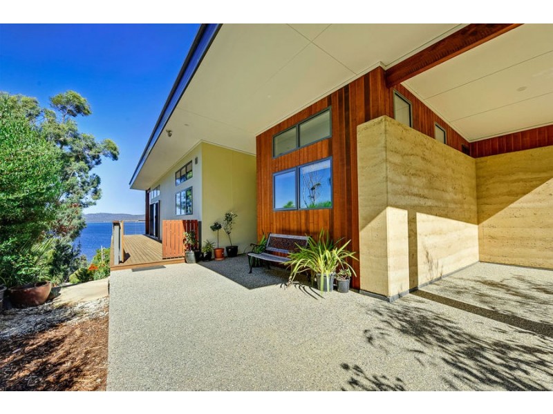 22 Craigs Hill Road, Boomer Bay TAS 7177
