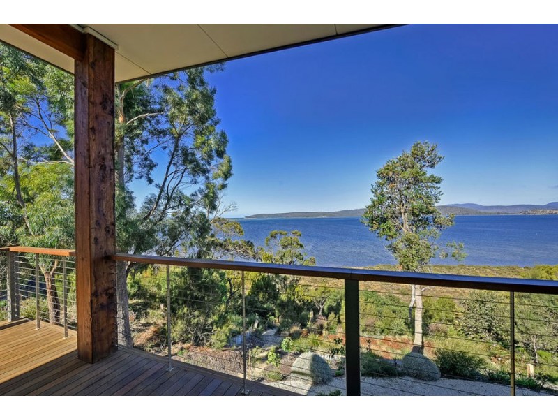 22 Craigs Hill Road, Boomer Bay TAS 7177