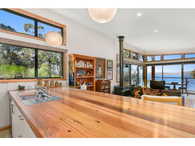 22 Craigs Hill Road, Boomer Bay TAS 7177
