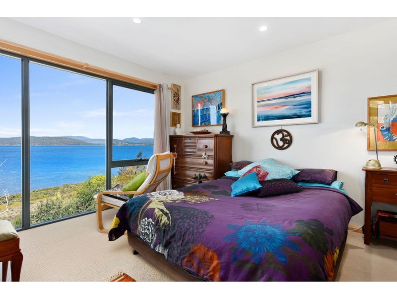 22 Craigs Hill Road, Boomer Bay TAS 7177