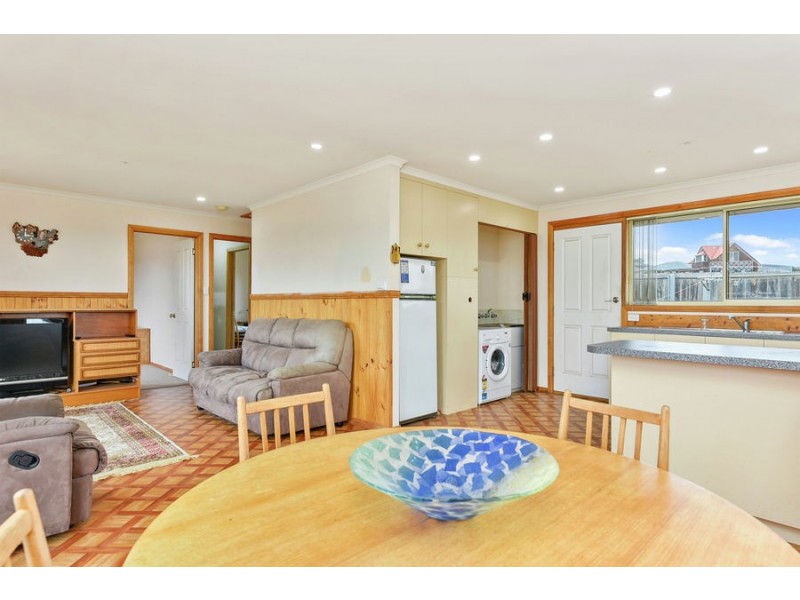 1 Chaffey Drive, Dodges Ferry TAS 7173
