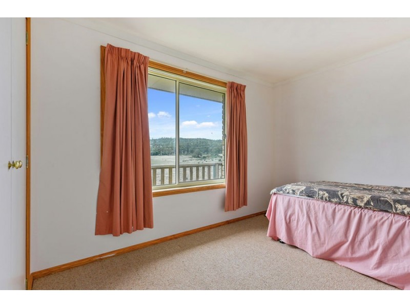 1 Chaffey Drive, Dodges Ferry TAS 7173