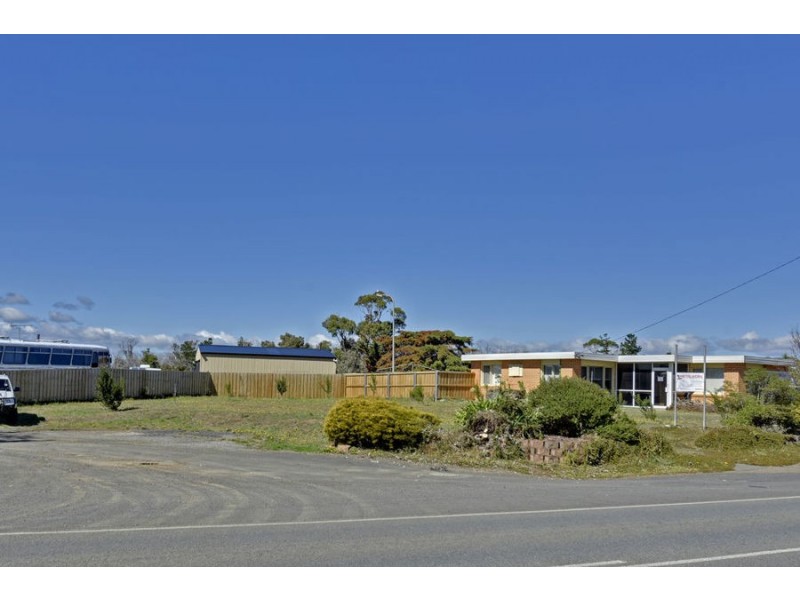 135 Arthur Highway, Dunalley TAS 7177