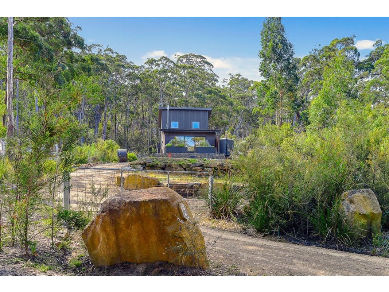186 Old Jetty Road, Eaglehawk Neck TAS 7179