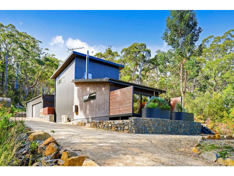 186 Old Jetty Road, Eaglehawk Neck TAS 7179