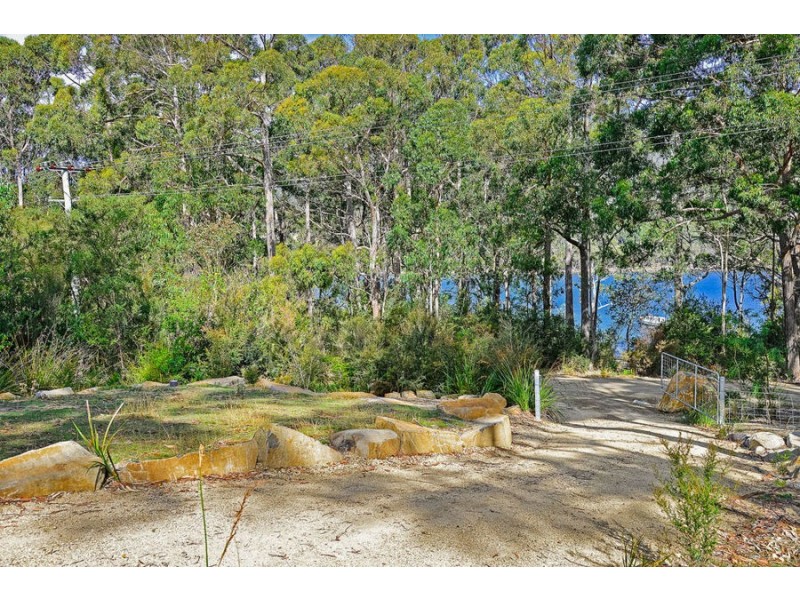 186 Old Jetty Road, Eaglehawk Neck TAS 7179