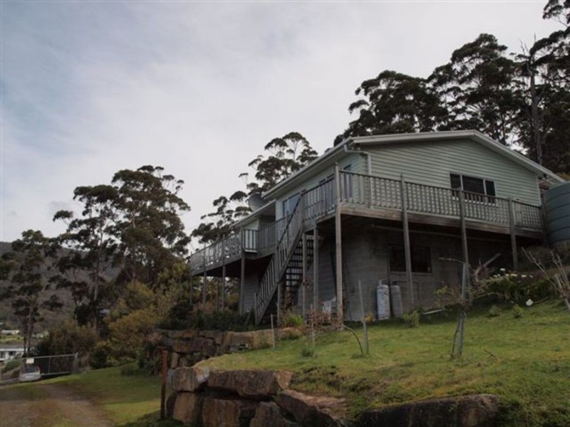 2 and 4 Hawks Lane, Eaglehawk Neck TAS 7179