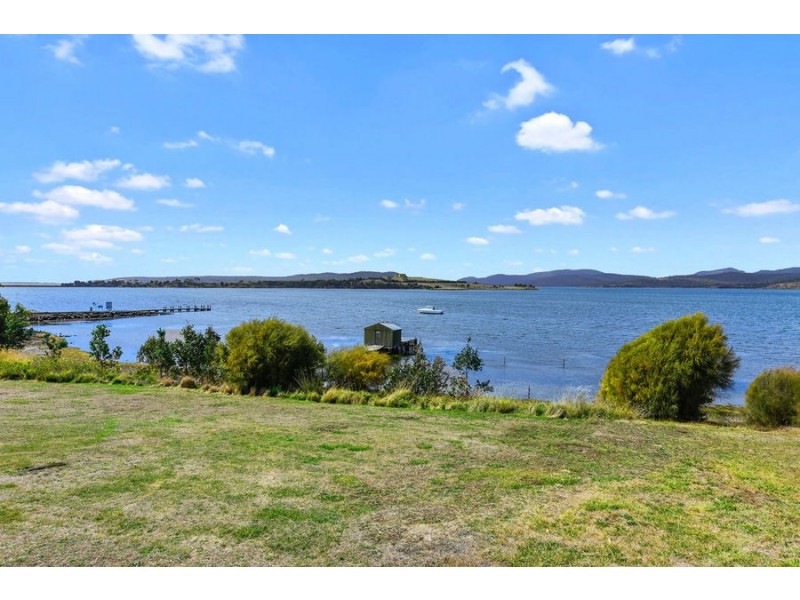 46 Bay Road, Boomer Bay TAS 7177