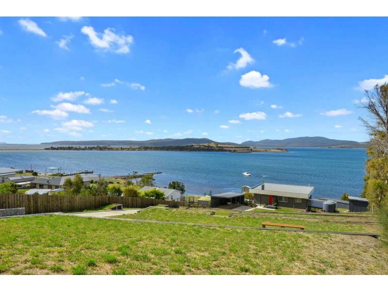 46 Bay Road, Boomer Bay TAS 7177