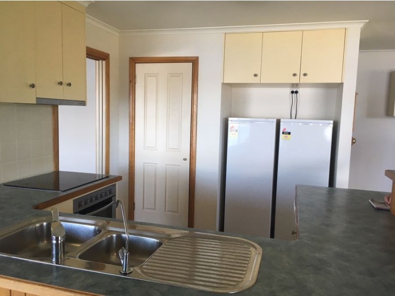 99 Arthur Highway, Dunalley TAS 7177