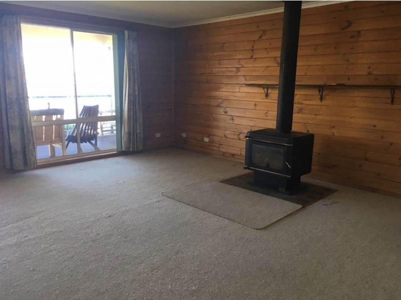99 Arthur Highway, Dunalley TAS 7177