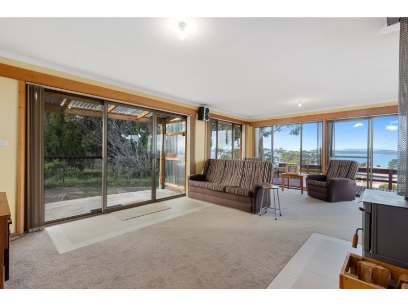 8 Lantana Place, Primrose Sands TAS 7173