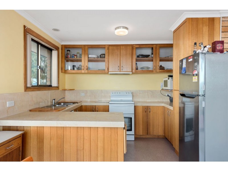8 Lantana Place, Primrose Sands TAS 7173