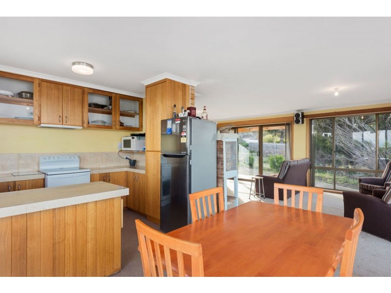 8 Lantana Place, Primrose Sands TAS 7173