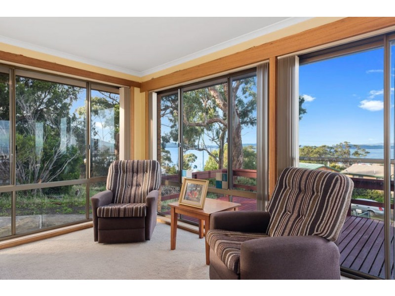 8 Lantana Place, Primrose Sands TAS 7173
