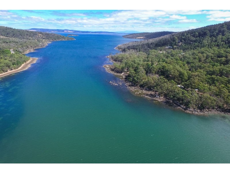 197 Old Jetty Road, Eaglehawk Neck TAS 7179