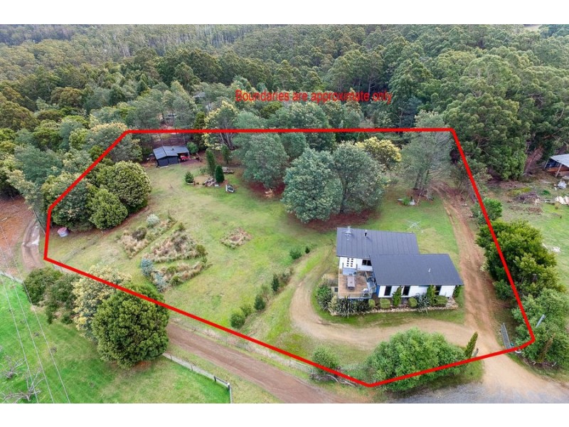 165 Pirates Bay Drive, Eaglehawk Neck TAS 7179