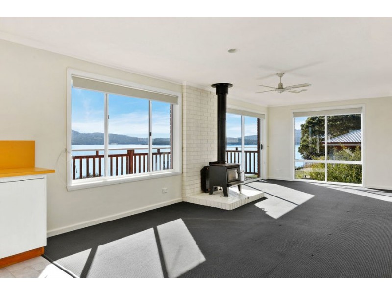 572 White Beach Road, White Beach TAS 7184