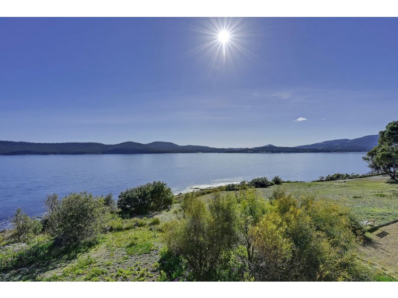 572 White Beach Road, White Beach TAS 7184