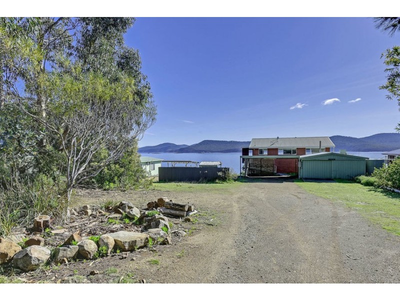 572 White Beach Road, White Beach TAS 7184