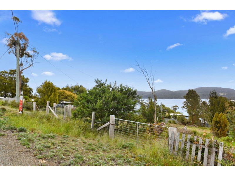 22 Free Street, White Beach TAS 7184