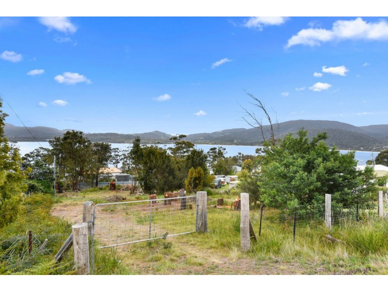 22 Free Street, White Beach TAS 7184