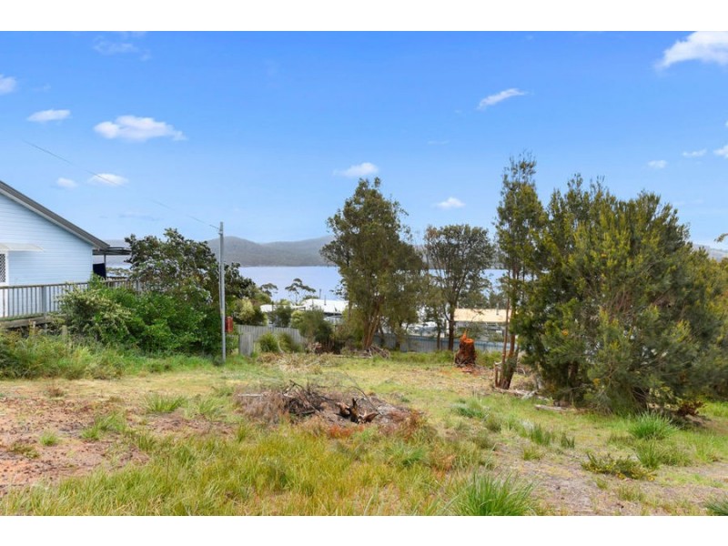 22 Free Street, White Beach TAS 7184